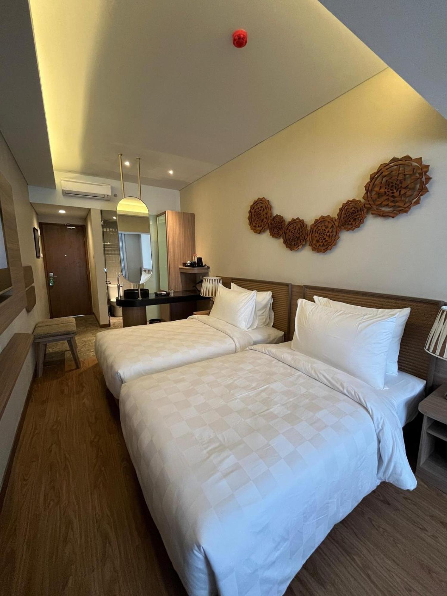 Ramada By Wyndham Yogyakarta Hotel Sleman  Exterior foto